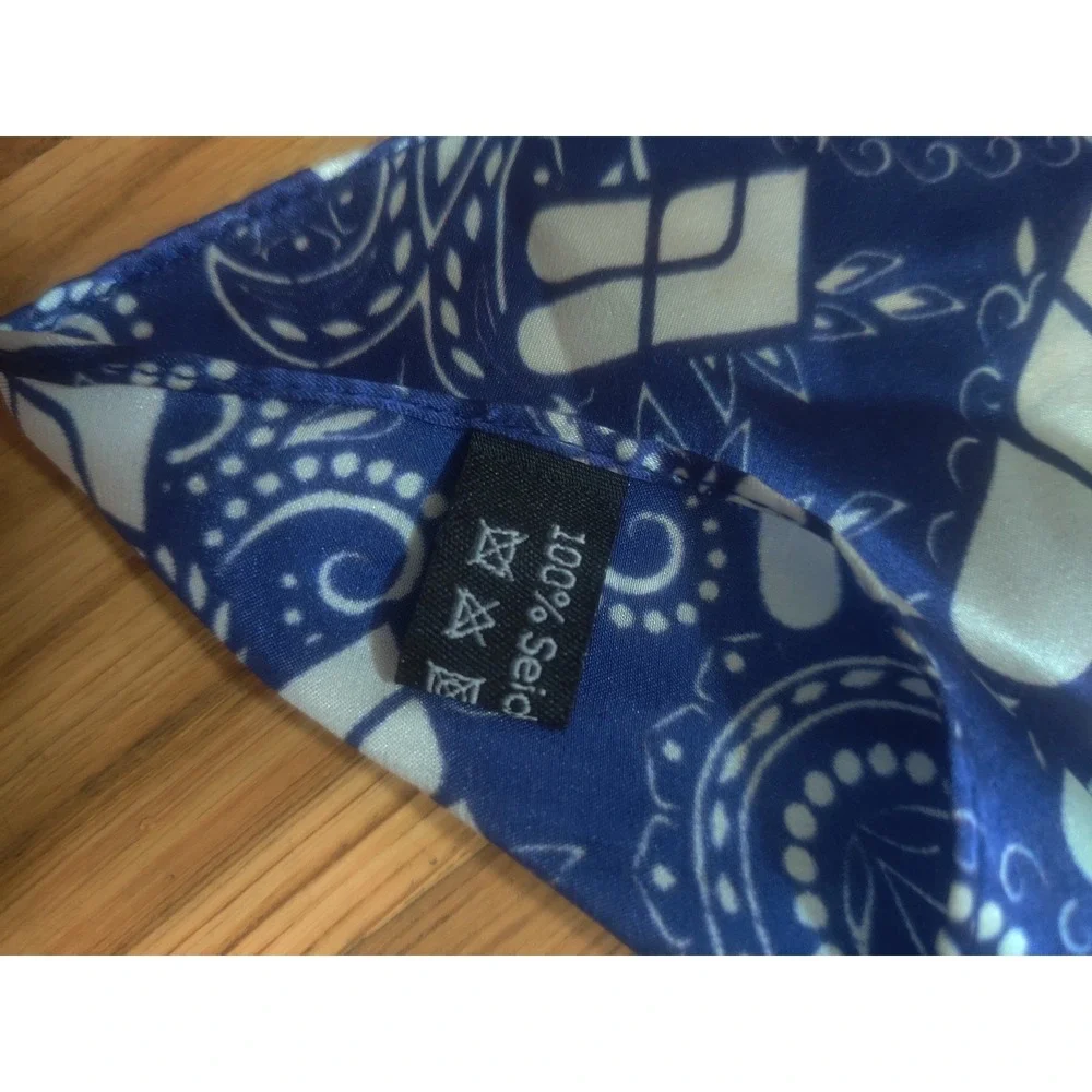 Vintage Navy Blue Paisley Silk Bandana Square Neck Scarf 21x21 Blue White Print